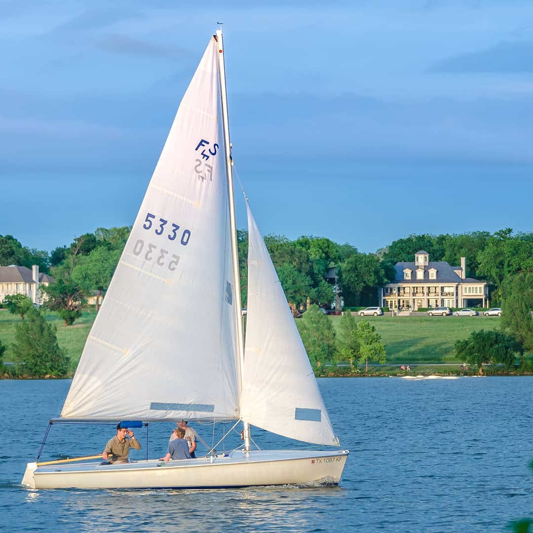 sailboat white rock lake